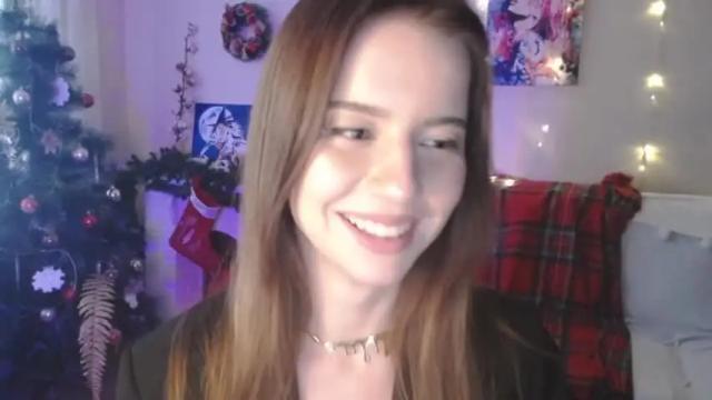 Image 6 of carolinelindberg Stream on Chaturbate on 18 months ago