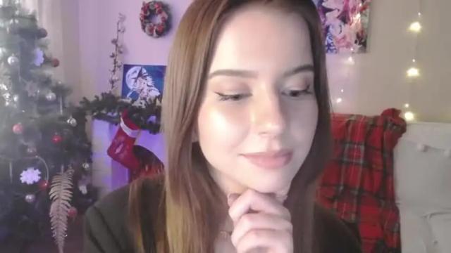 Image 8 of carolinelindberg Stream on Chaturbate on 18 months ago