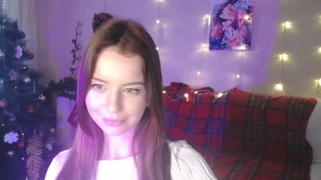 Image 3 of carolinelindberg Stream on Chaturbate on 18 months ago