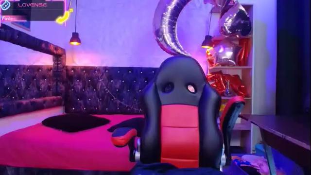 Thumbnail 2, carolinescoth_dl's Stream at Chaturbate, 1 month ago