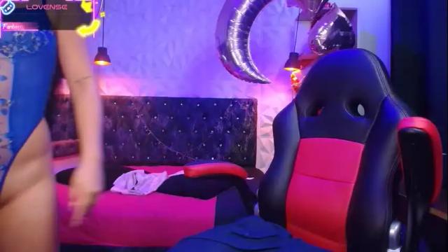 Thumbnail 3, carolinescoth_dl's Stream at Chaturbate, 1 month ago