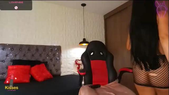 Image 10 of carolinescoth_dl Stream on Chaturbate on 9 days ago