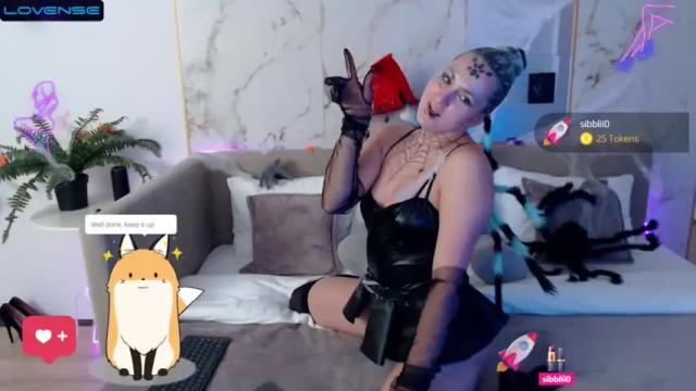 Image 3 of carolinestill Stream on Chaturbate on 24 months ago