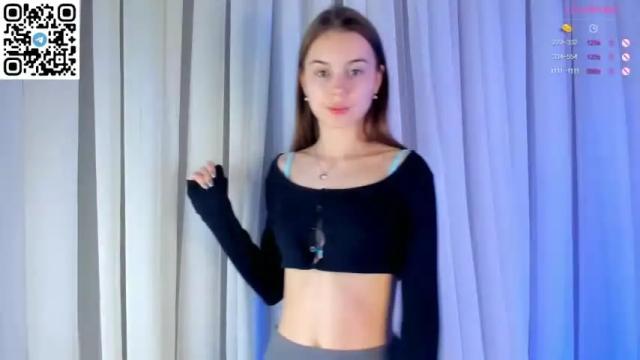 Image 8 of carolynsveronica Stream on Chaturbate on 13 months ago