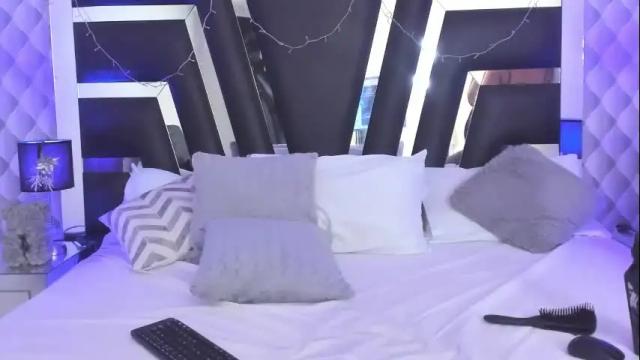 Thumbnail 1, caroo_gomeez's Stream at Chaturbate, 1 month ago