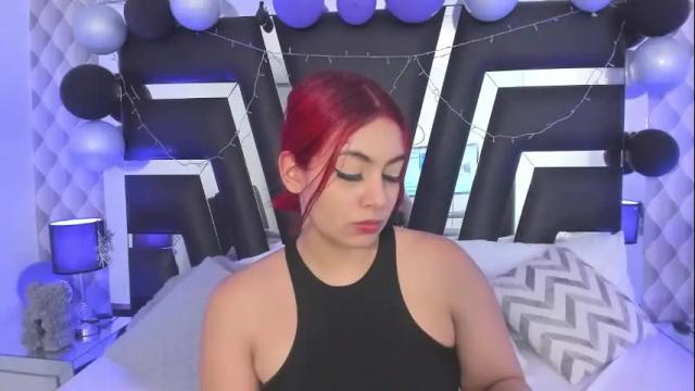 Image 8 of caroo_gomeez Stream on Chaturbate on 24 days ago