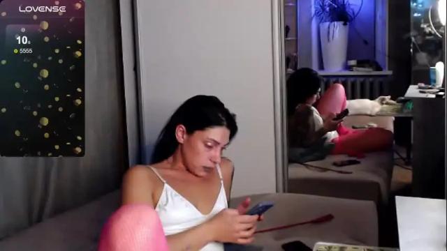 Image 2 of carrie_moonshine Stream on Chaturbate on 6 days ago