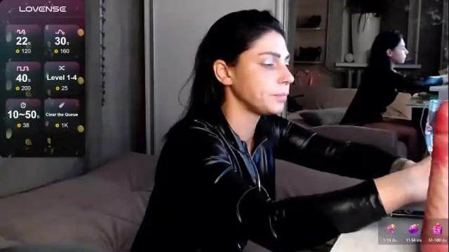 Image 4 of carrie_moonshine Stream on Chaturbate on 1 month ago