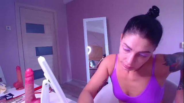 Image 2 of carrie_moonshine Stream on Chaturbate on 10 days ago