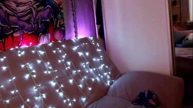 Image 2 of carrie_moonshine Stream on Chaturbate on 2 days ago