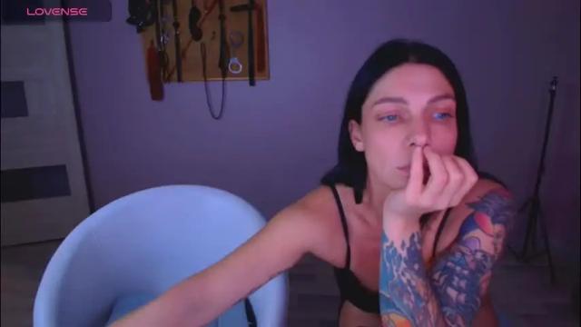 Image 4 of carrie_moonshine Stream on Chaturbate on 1 month ago