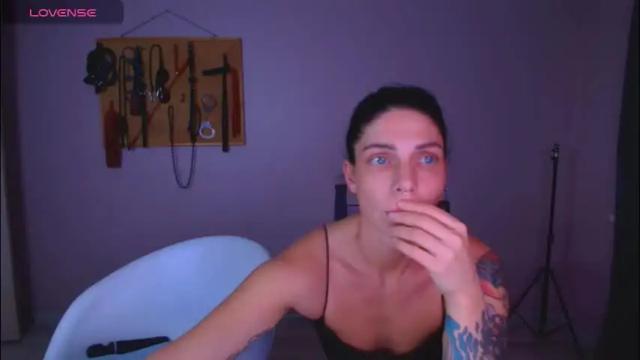 Image 6 of carrie_moonshine Stream on Chaturbate on 1 month ago