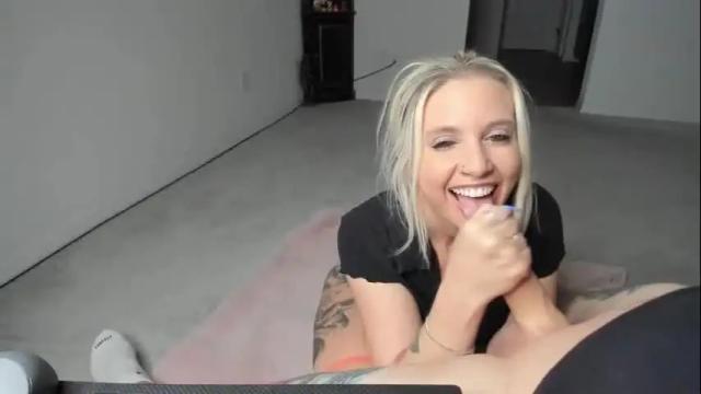 Image 7 of carrieann6995 Stream on Chaturbate on 2 months ago