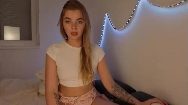 Thumbnail 3, carriebradshawww's Stream at Chaturbate, 2 months ago