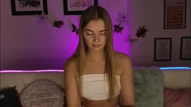 Thumbnail 1, carriebradshawww's Stream at Chaturbate, 1 month ago