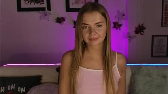 Image 6 of carriebradshawww Stream on Chaturbate on 1 month ago