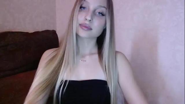 Image 12 of carrrriebradshaw Stream on Chaturbate on 1 month ago