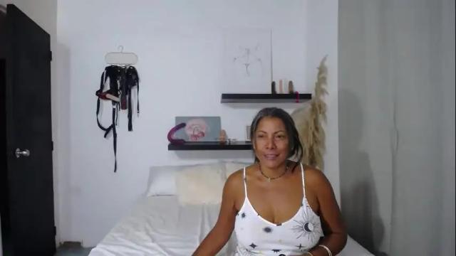 Thumbnail 3, carry_big's Stream at Chaturbate, 5 months ago