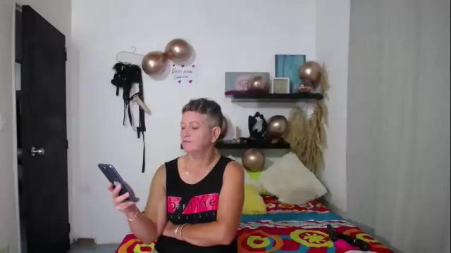 Image 10 of carry_big Stream on Chaturbate on 3 months ago