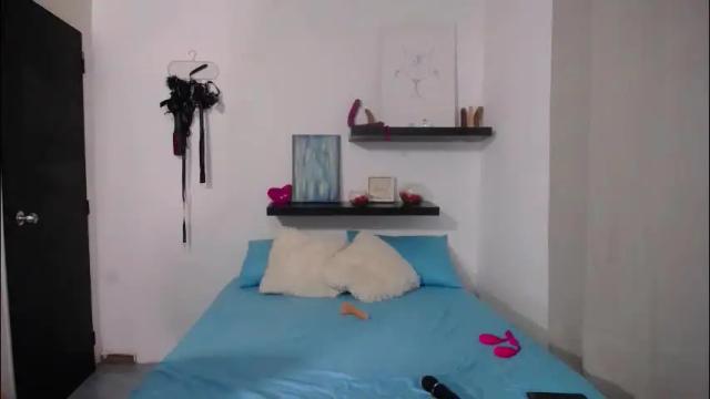 Image 4 of carry_big Stream on Chaturbate on 3 months ago