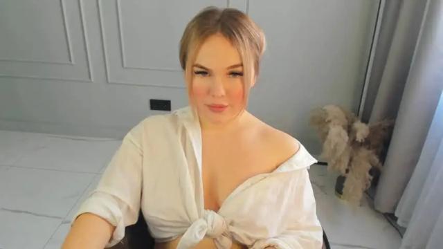 Image 12 of casey_ann Stream on Chaturbate on 1 month ago