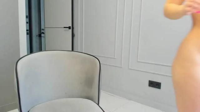 Image 12 of casey_ann Stream on Chaturbate on 1 month ago