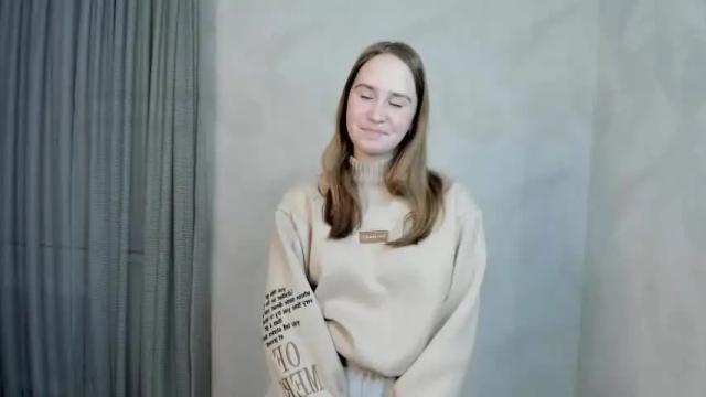 Image 2 of caseyblanc Stream on Chaturbate on 19 months ago