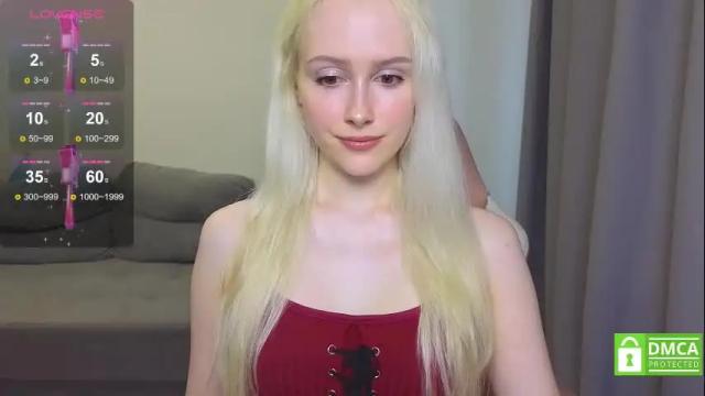 Image 2 of caseylabow Stream on Chaturbate on 1 month ago