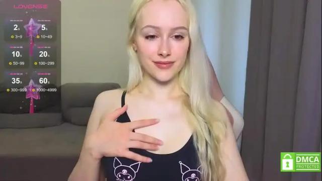 Image 3 of caseylabow Stream on Chaturbate on 1 month ago