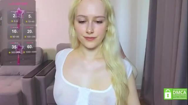 Image 2 of caseylabow Stream on Chaturbate on 4 days ago