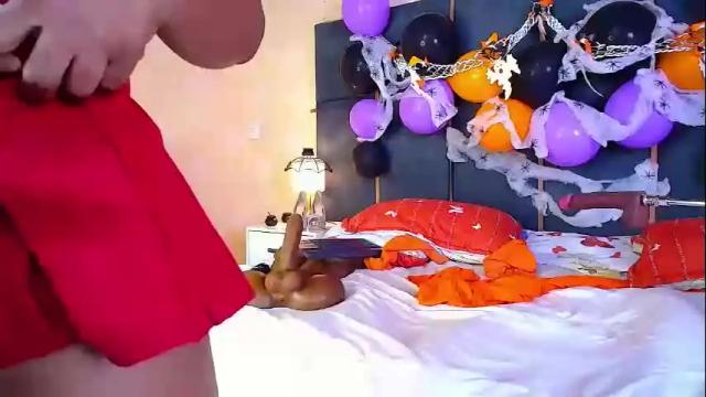 Image 12 of caseymoon Stream on Chaturbate on 2 days ago