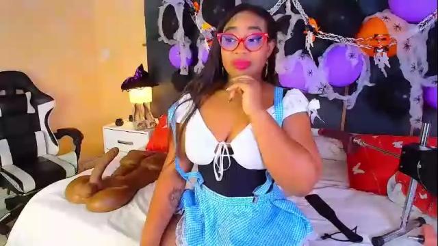 Image 8 of caseymoon Stream on Chaturbate on 20 hours ago