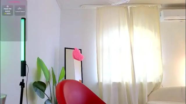 Image 11 of caseyrobbinss Stream on Chaturbate on 8 days ago