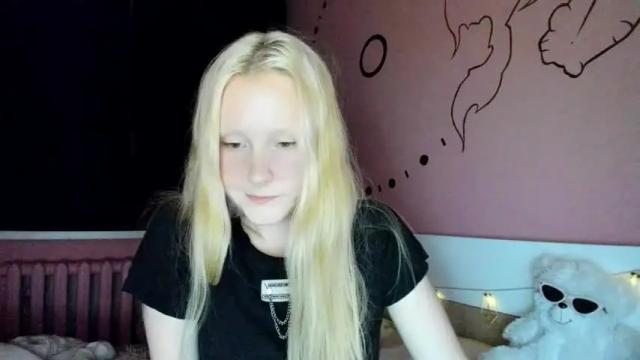 Image 10 of cass_andra Stream on Chaturbate on 15 months ago