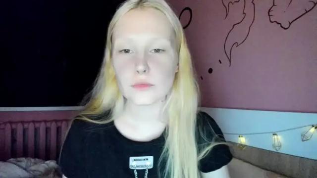 Image 3 of cass_andra Stream on Chaturbate on 15 months ago