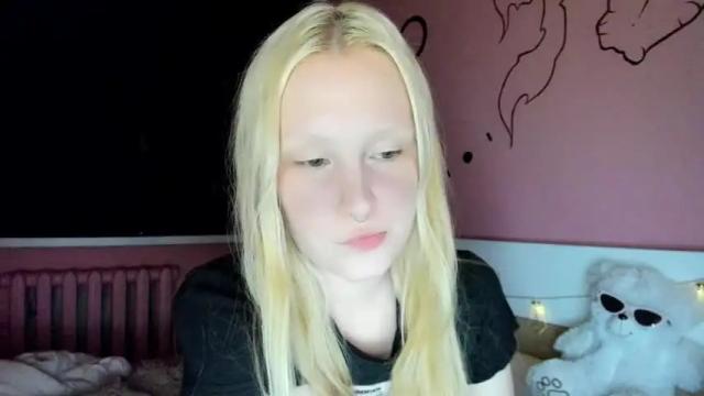 Image 8 of cass_andra Stream on Chaturbate on 15 months ago