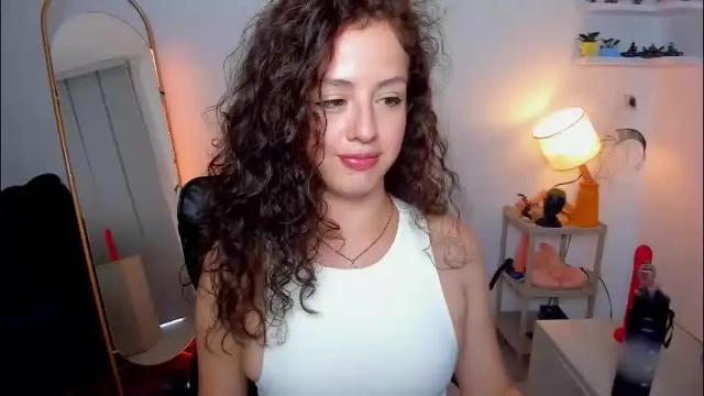 Image 8 of cassandra_caiin Stream on Chaturbate on 1 month ago
