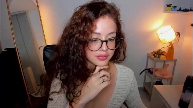 Image 11 of cassandra_caiin Stream on Chaturbate on 11 days ago