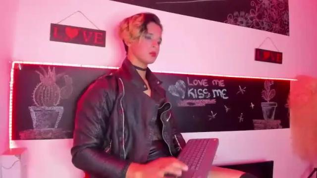 Image 7 of cassandra_nova Stream on Chaturbate on 14 months ago