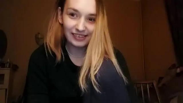 Image 3 of cassandratate Stream on Chaturbate on 16 months ago