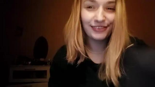 Image 7 of cassandratate Stream on Chaturbate on 16 months ago