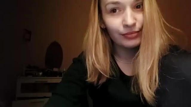 Image 8 of cassandratate Stream on Chaturbate on 16 months ago