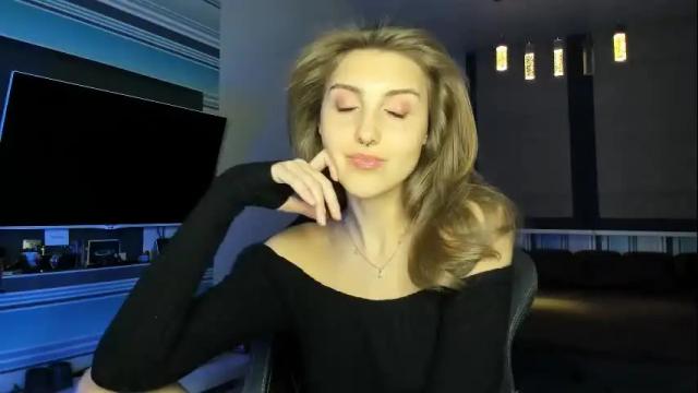 Image 12 of cassiablade1 Stream on Chaturbate on 11 days ago
