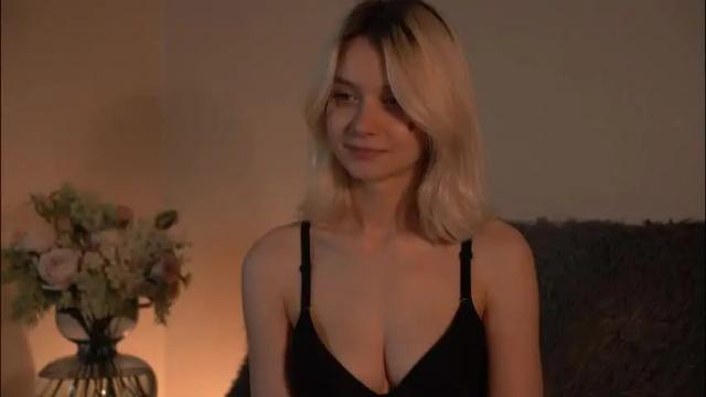 Image 2 of cassie130505 Stream on Chaturbate on 2 months ago