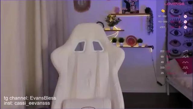 Image 12 of cassie_evansss Stream on Chaturbate on 1 month ago