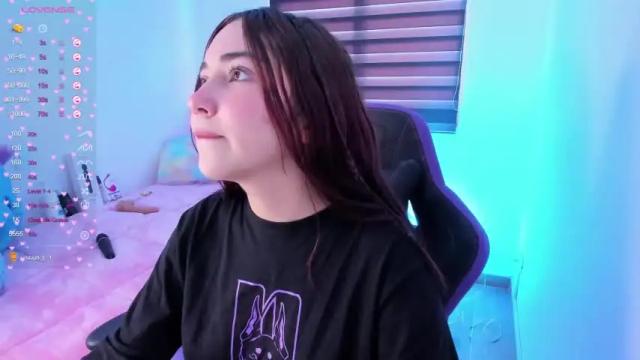 Image 2 of cassie_howard11 Stream on Chaturbate on 21 months ago