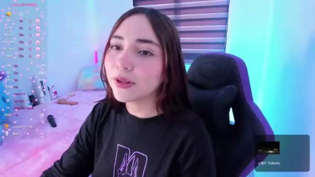 Image 3 of cassie_howard11 Stream on Chaturbate on 21 months ago