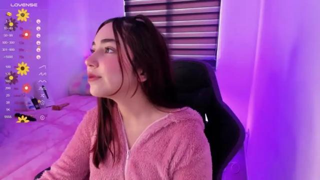 Thumbnail 1, cassie_howard11's Stream at Chaturbate, 21 months ago