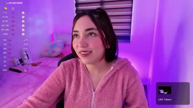 Image 2 of cassie_howard11 Stream on Chaturbate on 21 months ago