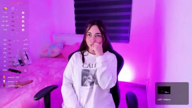 Image 12 of cassie_howard11 Stream on Chaturbate on 21 months ago